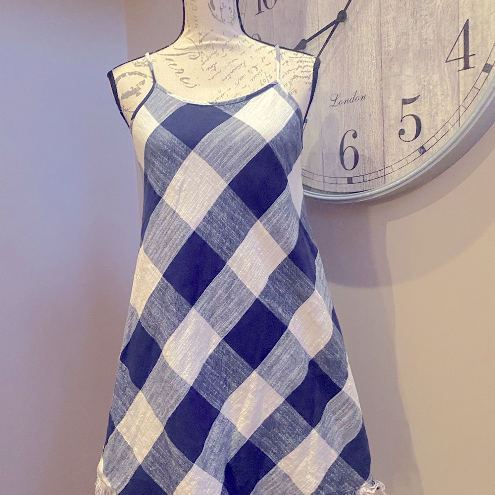 Flannel dress. - Picture 3 of 4
